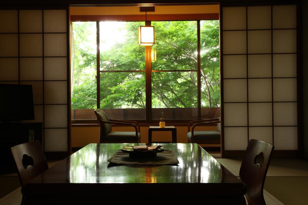 Takamiya Ryokan Yamakawa Yonezawa Exterior photo